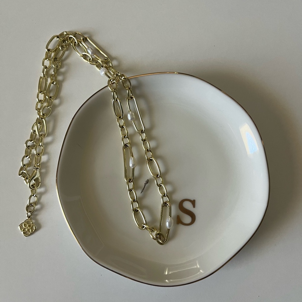 Kendra Scott Pearl Chain Necklace in Yellow Gold